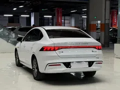 2021 BYD Qin PLUS EV 500KM Luxury, белый — фото 5