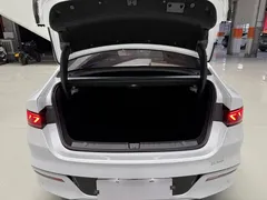 2021 BYD Qin PLUS EV 500KM Luxury, белый — фото 18