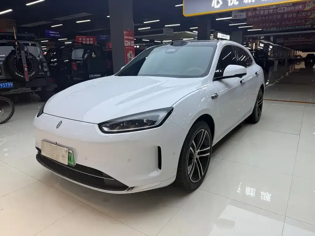 2025 Aito M5 EREV Ultra 4WD