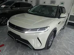 2025 BYD Yuan UP Smart Driving 401km Leading, зелёный — фото 1