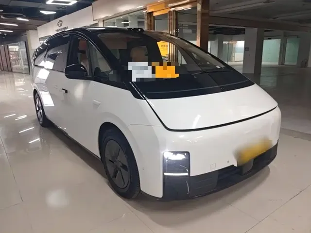 2025 Li Auto MEGA Ultra Smart Refresh