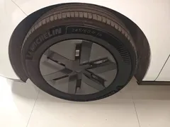 2025 Li Auto MEGA Ultra Smart Refresh, белый — фото 23