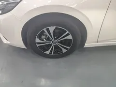 2021 Nissan Sylphy 1.6L XL CVT, белый — фото 23