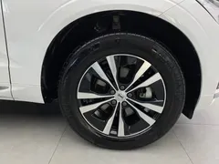 2022 Volvo XC60 4WD Zhiyi Luxury, белый — фото 8