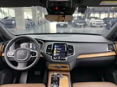 2021 Volvo XC90 7-seat, чёрный — фото 8