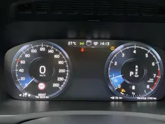 2021 Volvo XC90 7-seat, чёрный — фото 9