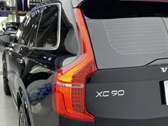 2021 Volvo XC90 7-seat, чёрный — фото 7