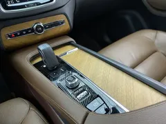 2021 Volvo XC90 7-seat, чёрный — фото 21