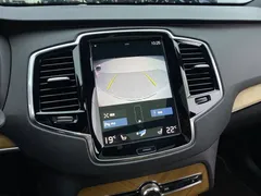 2021 Volvo XC90 7-seat, чёрный — фото 23