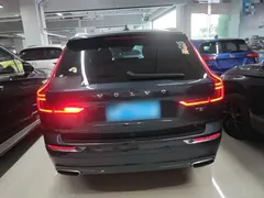 2021 Volvo XC60 4WD Luxury, синий — фото 6