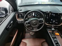 2021 Volvo XC60 4WD Luxury, синий — фото 11