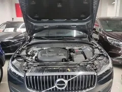 2021 Volvo XC60 4WD Luxury, синий — фото 20