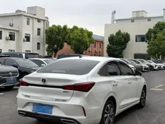 2021 Changan Eado PLUS Blue Whale NE 1.4T GDI DCT Premium, белый — фото 9