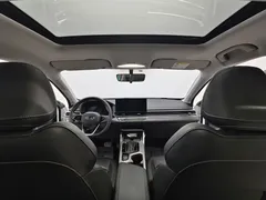2023 Geely Emgrand 4th Gen Champion 1.5L CVT Premium, белый — фото 10