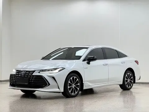 2022 Toyota Avalon Hybrid 2.5L Luxury