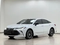 2022 Toyota Avalon Hybrid 2.5L Luxury, белый — фото 1