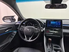 2022 Toyota Avalon Hybrid 2.5L Luxury, белый — фото 18