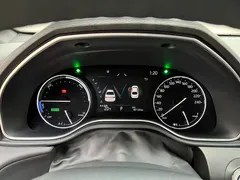 2022 Toyota Avalon Hybrid 2.5L Luxury, белый — фото 31