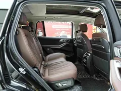 2023 BMW X7 xDrive40i Luxury Package, чёрный — фото 13