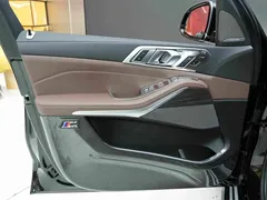 2023 BMW X7 xDrive40i Luxury Package, чёрный — фото 15