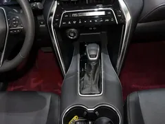 2023 Toyota Venza 2.0L CVT 2WD Premium, чёрный — фото 15