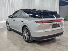 2025 Li Auto i6 4WD Standard — фото 4