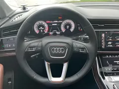 2021 Audi Q7 55 TFSI quattro S line Sport, чёрный — фото 5