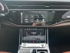 2021 Audi Q7 55 TFSI quattro S line Sport, чёрный — фото 7