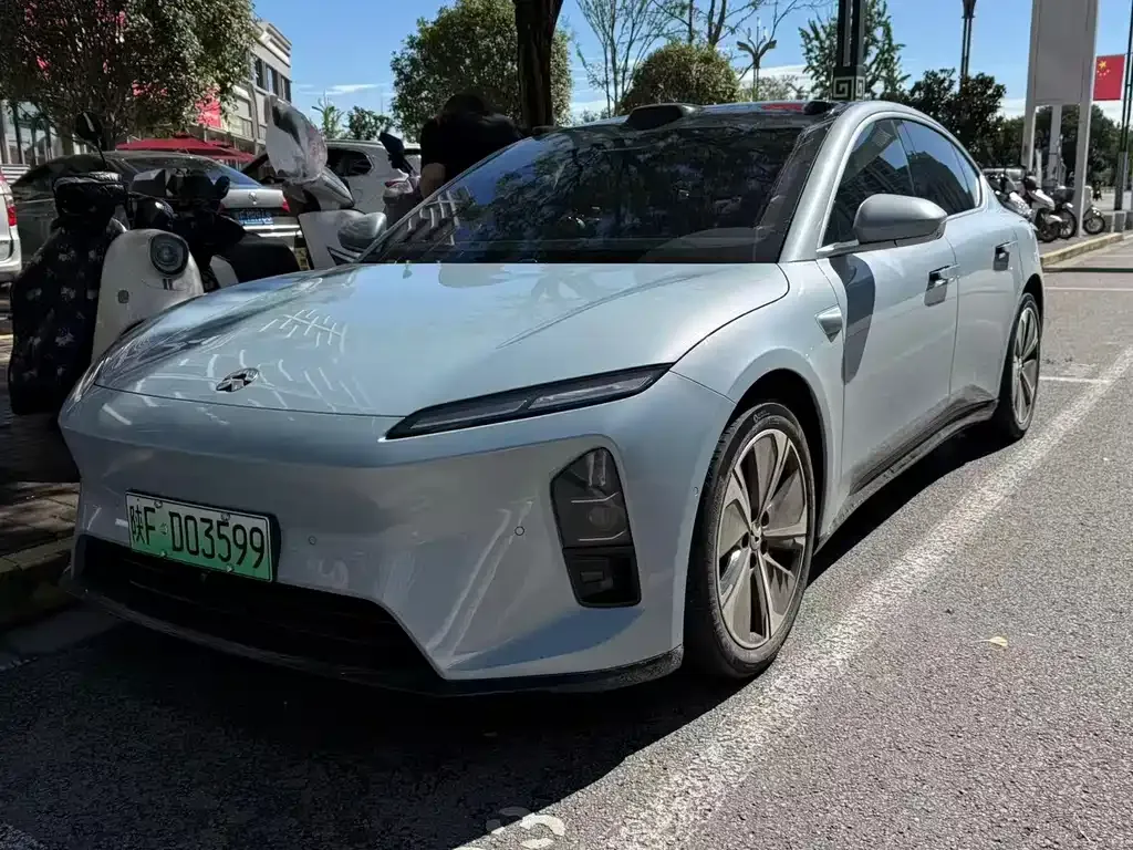 2025 Nio ET5T 75kWh Touring