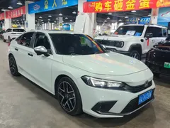2023 Honda Civic 2.0L e:HEV Hybrid, белый — фото 3