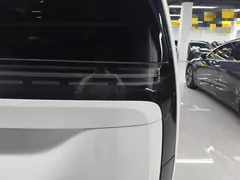 2024 Li Auto MEGA Ultra, белый — фото 8