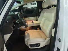 2024 Li Auto MEGA Ultra, белый — фото 15