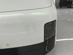 2024 Li Auto MEGA Ultra, белый — фото 24