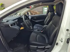 2021 Toyota Corolla Hybrid 1.8L E-CVT Elite, белый — фото 9