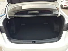 2021 Toyota Corolla Hybrid 1.8L E-CVT Elite, белый — фото 36