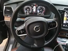 2021 Volvo XC90 7-seat, чёрный — фото 15