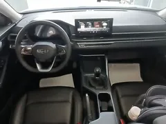 2022 Geely Emgrand 4th Gen 1.5L MT Luxury, белый — фото 10