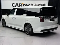 2024 Zeekr 009 6-Seat Executive 4WD 108kWh, белый — фото 6