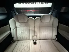 2024 Zeekr 009 6-Seat Executive 4WD 108kWh, белый — фото 10