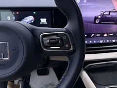 2024 Zeekr 009 6-Seat Executive 4WD 108kWh, белый — фото 23