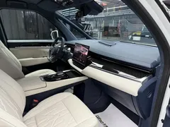 2024 Zeekr 009 6-Seat Executive 4WD 108kWh, белый — фото 27