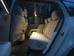 2025 Li Auto i6 2WD Standard — фото 18