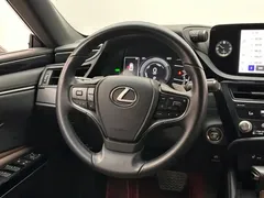 2022 Lexus ES 300h Excellence, белый — фото 12