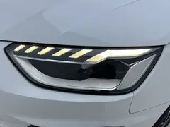 2020 Audi A4L 40 TFSI Luxury Dynamic, белый — фото 9