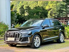2023 Audi Q7 55 TFSI quattro S line Sport, чёрный — фото 1
