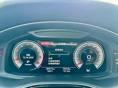 2023 Audi Q7 55 TFSI quattro S line Sport, чёрный — фото 4