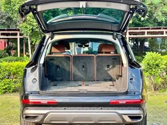 2023 Audi Q7 55 TFSI quattro S line Sport, чёрный — фото 12