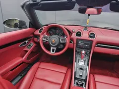 2022 Porsche 718 Boxster T 2.0T, чёрный — фото 8