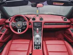 2022 Porsche 718 Boxster T 2.0T, чёрный — фото 9