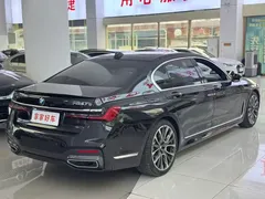 2021 BMW 7 Series 740Li Leading M Sport Package, чёрный — фото 8